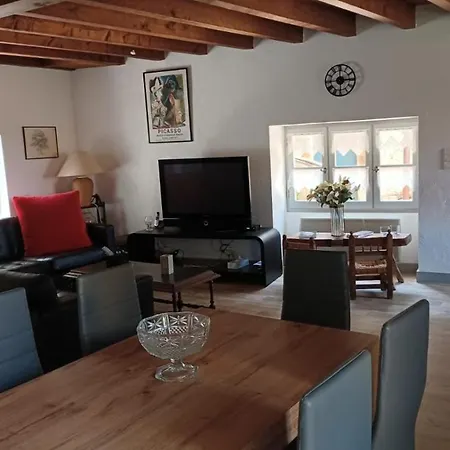 Tatil Evi La Grange A Baran - Propriete De Charme Avec Piscine Castels